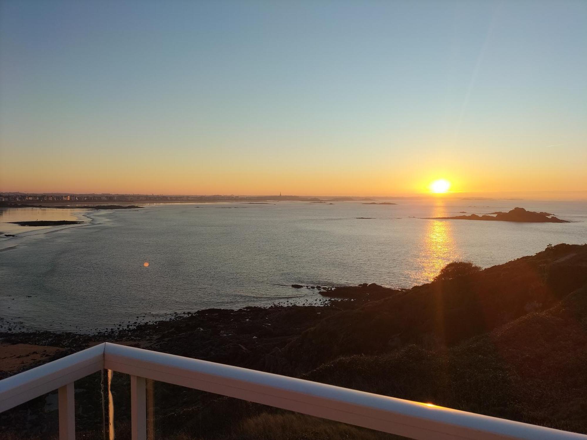 Le Cezembre - Vue 180 Baie St Malo Villa แซ็งต์มาโล ภายนอก รูปภาพ